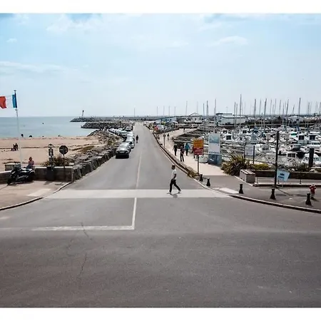 Vue & Port A アパート *