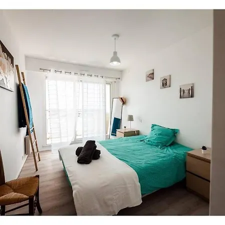 アパート Vue & Port A ラ・トゥルバル